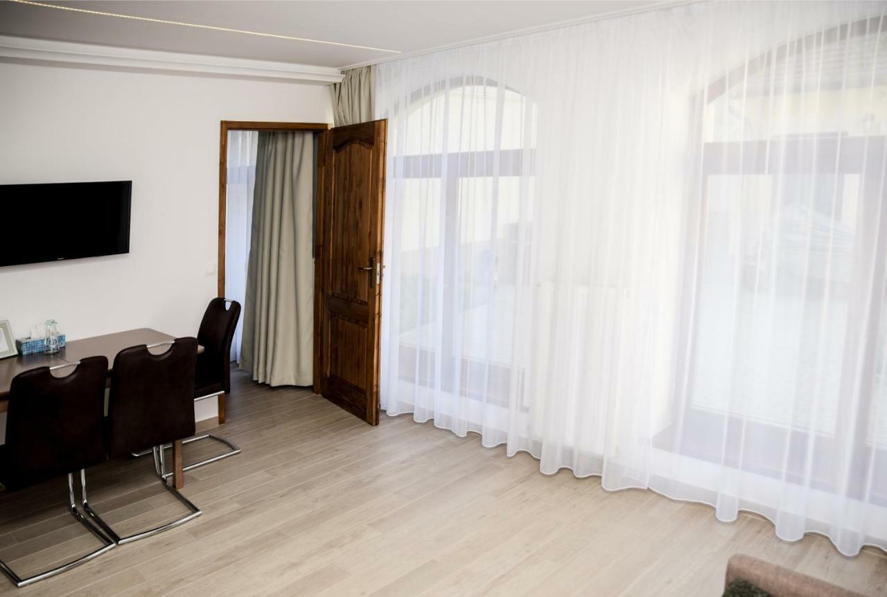 Cegléd Centrum Apartman מראה חיצוני תמונה