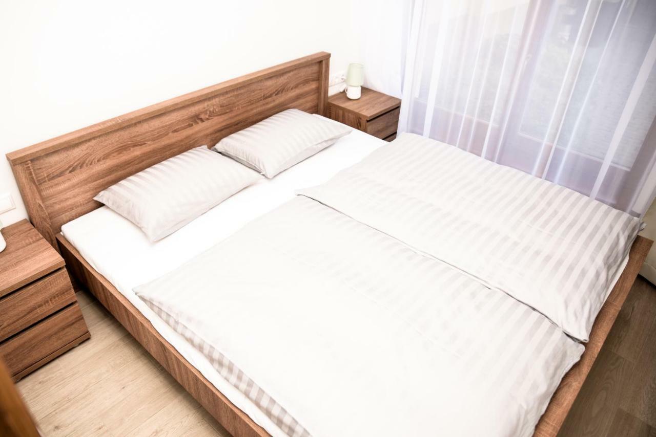 Cegléd Centrum Apartman מראה חיצוני תמונה