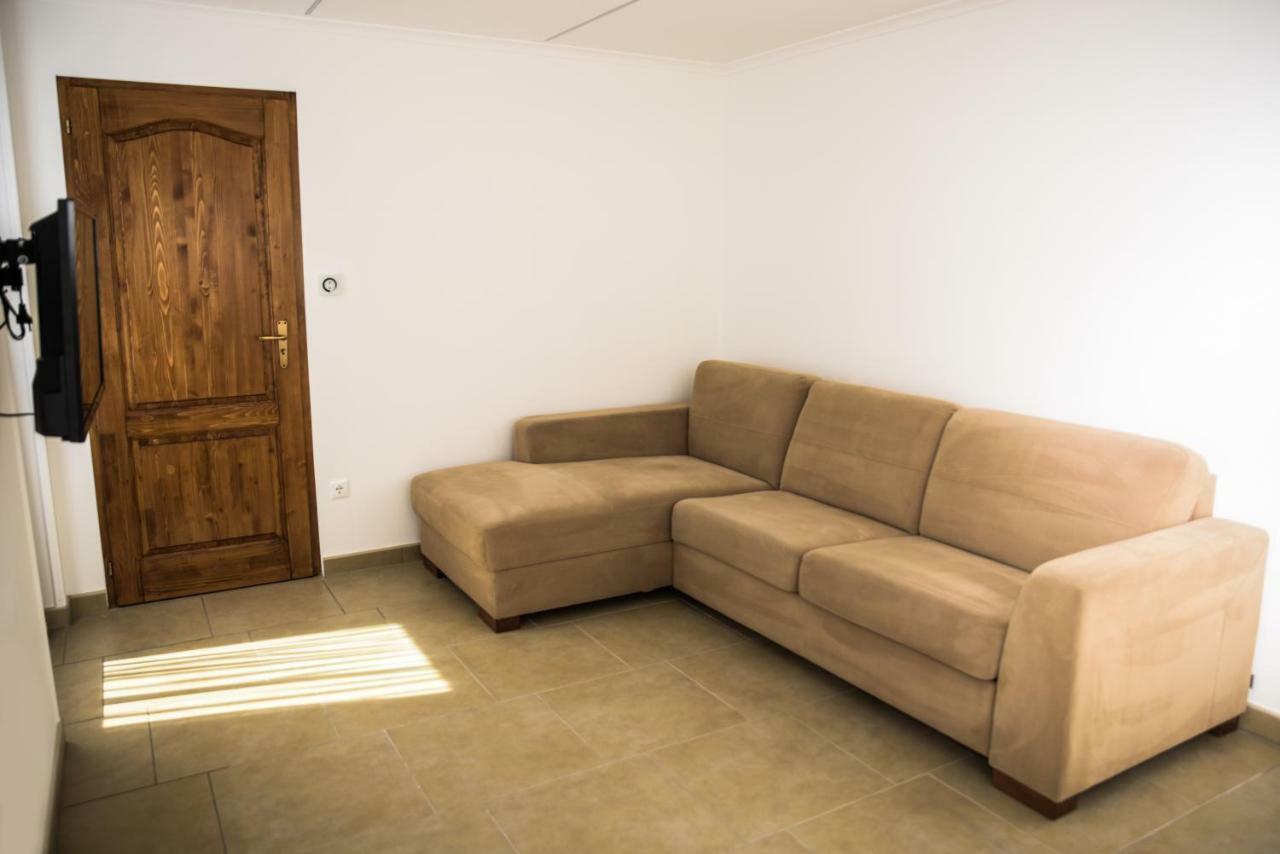 Cegléd Centrum Apartman מראה חיצוני תמונה
